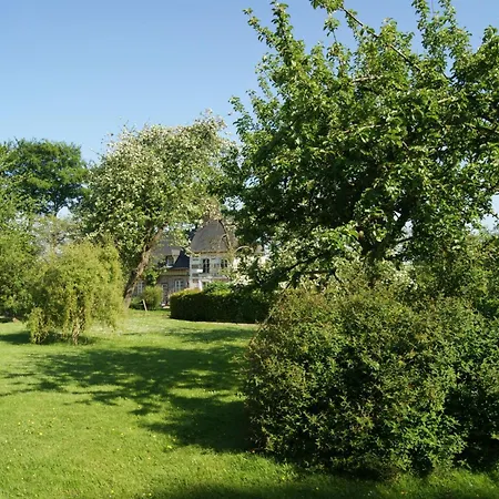 Charmante Normannische Les Chataigniers 3 By Interhome *