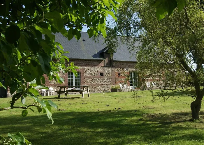 Charmante Normannische Les Chataigniers 3 By Interhome