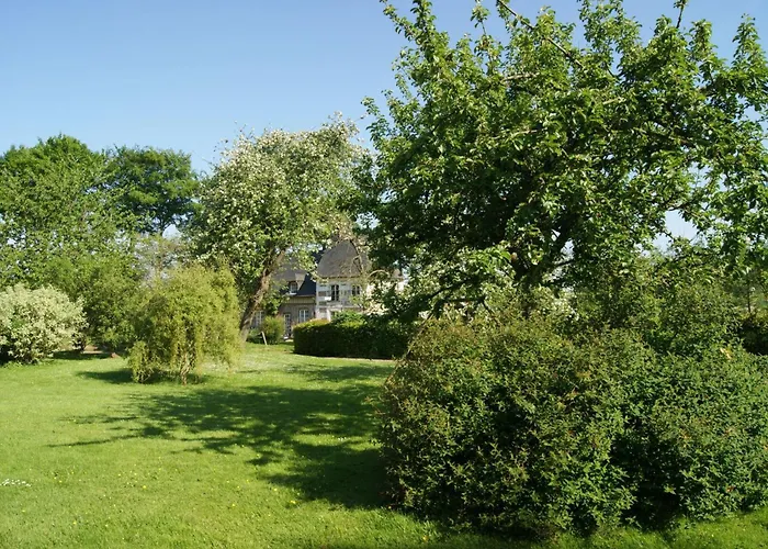 Charmante Normannische Les Chataigniers 3 By Interhome *